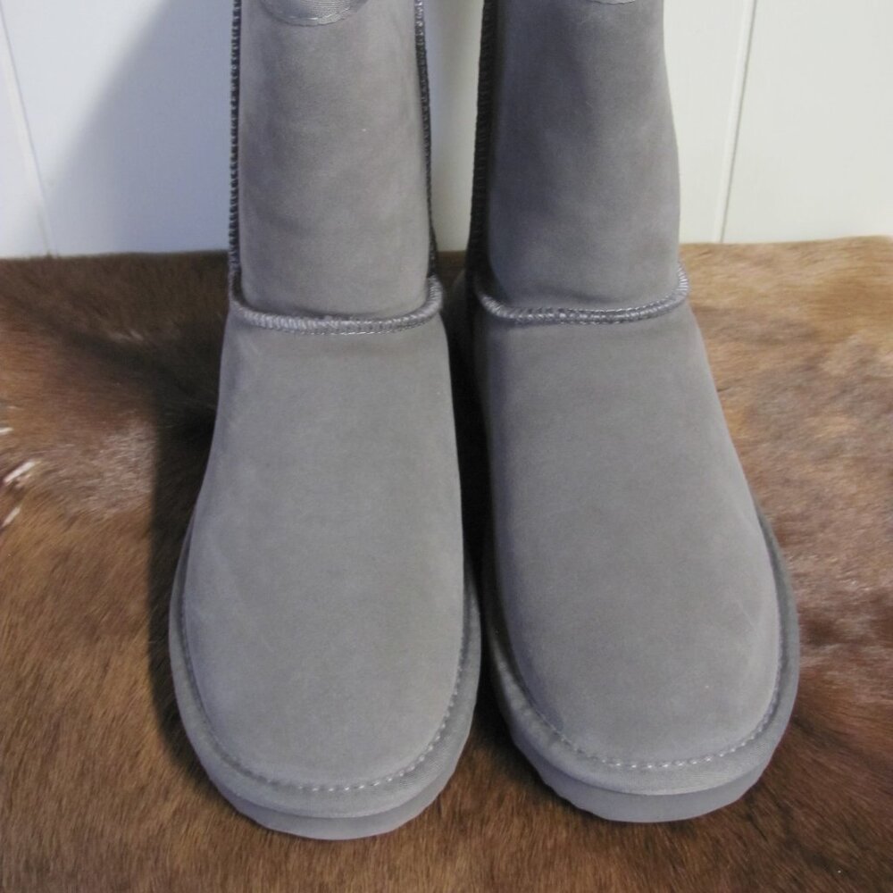 QUINCE WOMENS GREY AUSTRALIAN‎ SHEARLING MID CALF BOOTS NIB